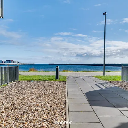 Luv & Lee, App 1 * 奥尔本尼兹